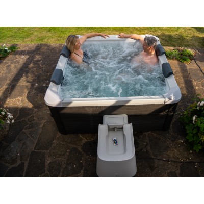 СПА-бассейн MSpa Oslo Plus F-OS063WP 180×180×65 см, 1150 л, гидромассаж и аэромассаж, квадратный